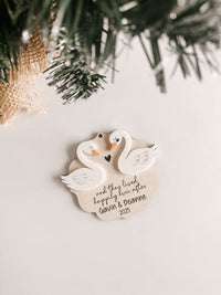 Swan marriage ornament